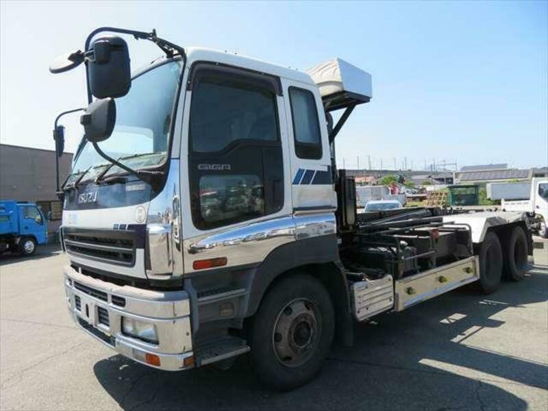 ISUZU GIGA