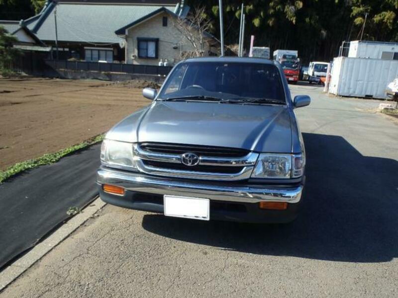 HILUX