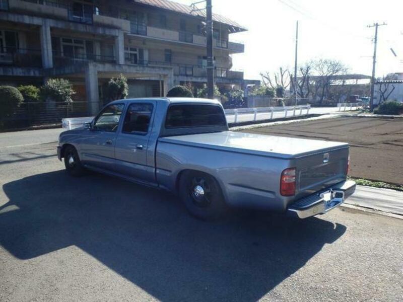 HILUX