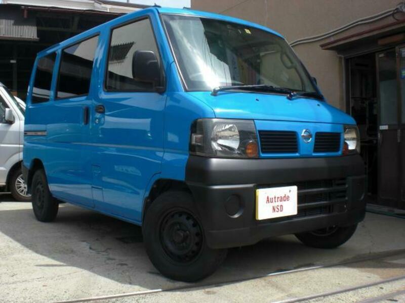 NISSAN CLIPPER VAN