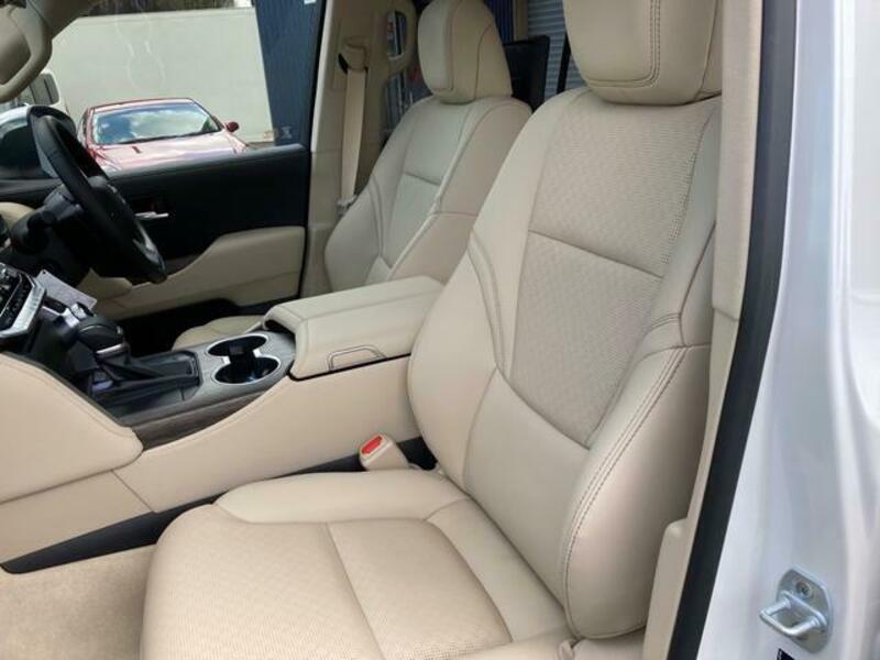 LAND CRUISER