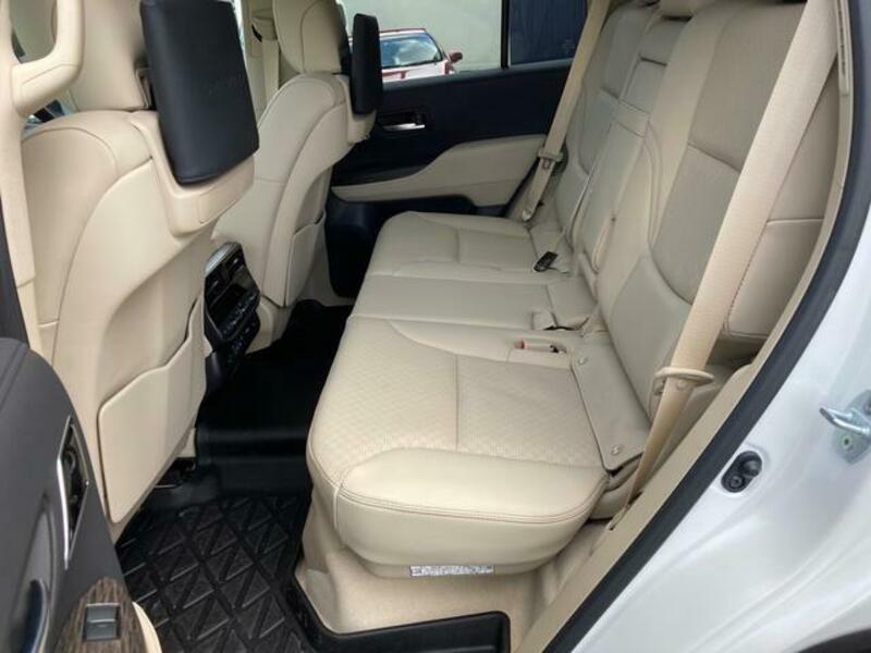 LAND CRUISER