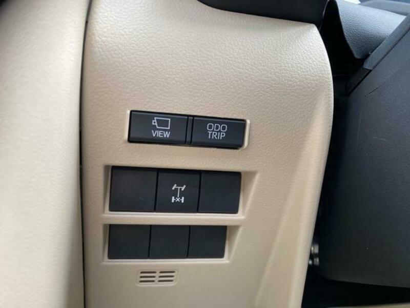 LAND CRUISER