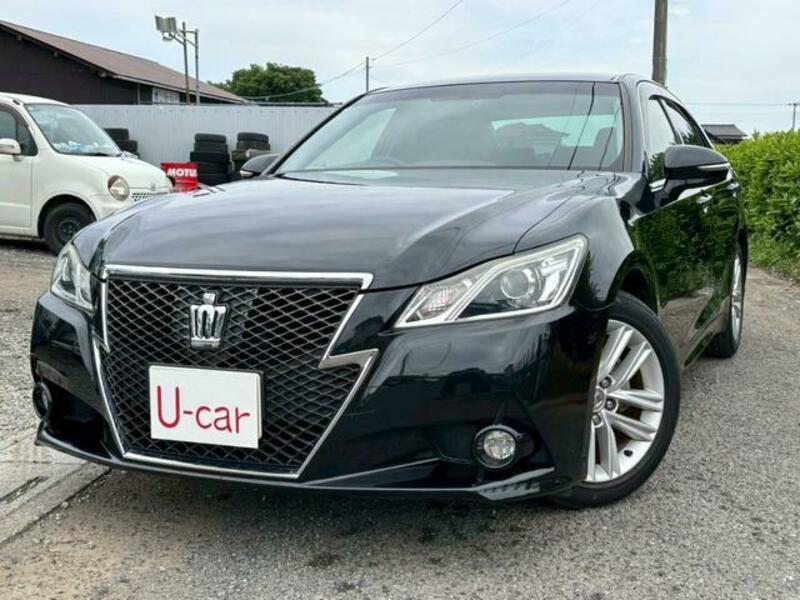 TOYOTA CROWN