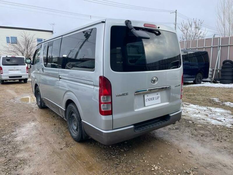 HIACE VAN