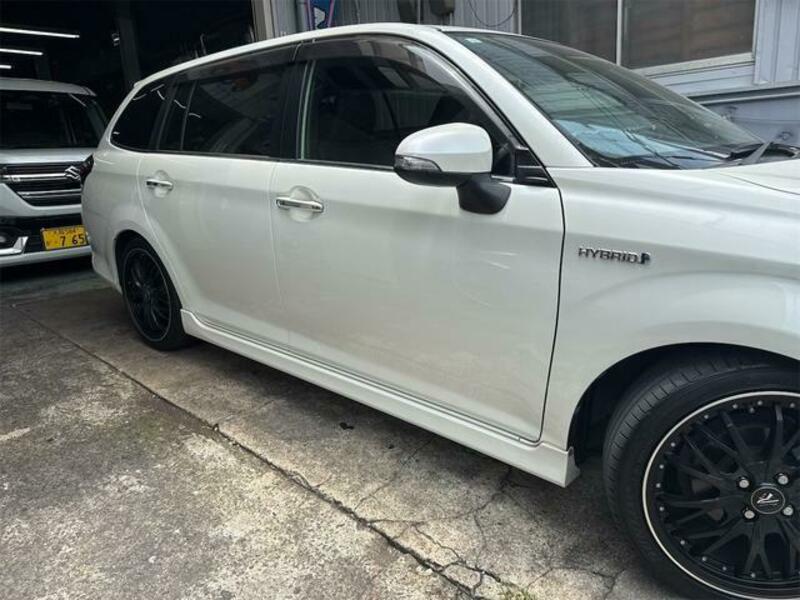 COROLLA FIELDER