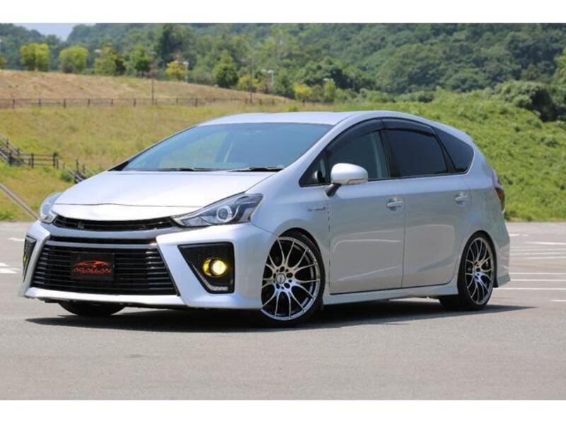 PRIUS ALPHA