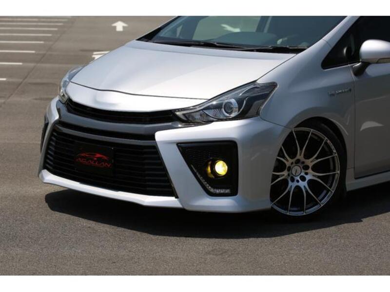 PRIUS ALPHA
