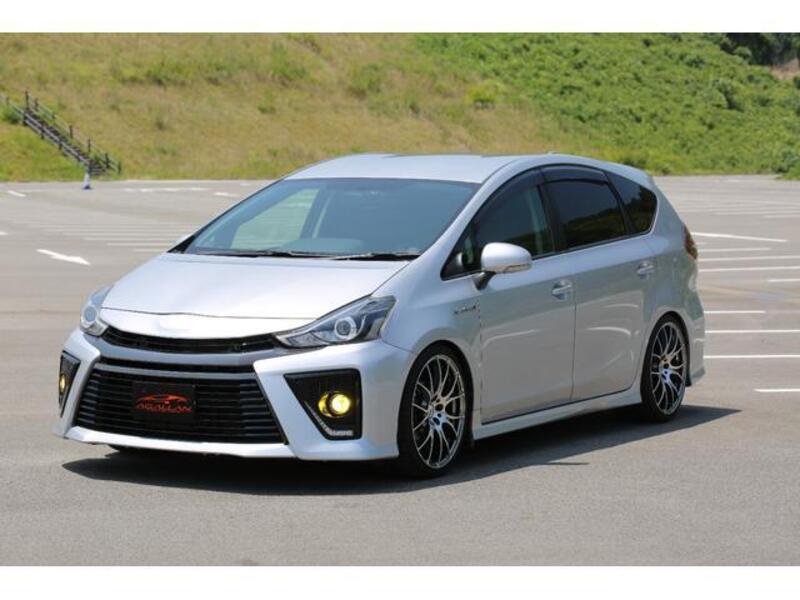 PRIUS ALPHA