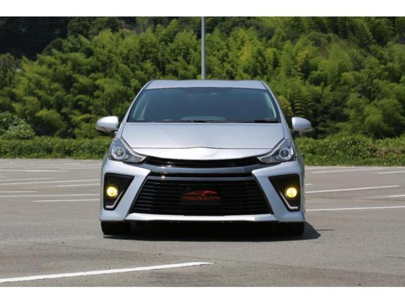 PRIUS ALPHA