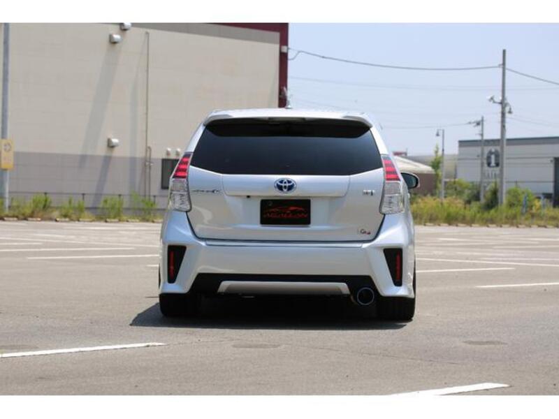 PRIUS ALPHA