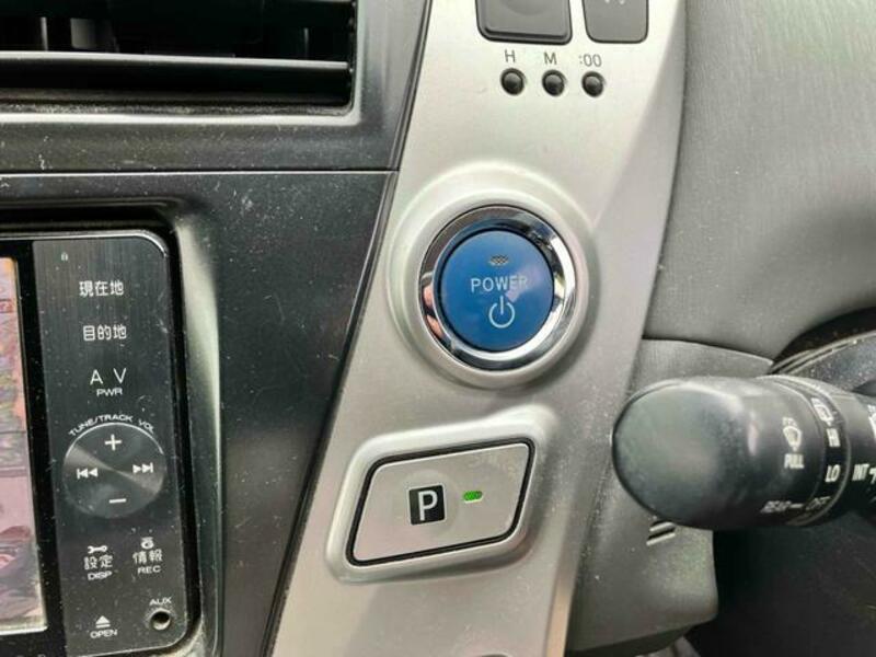 PRIUS ALPHA