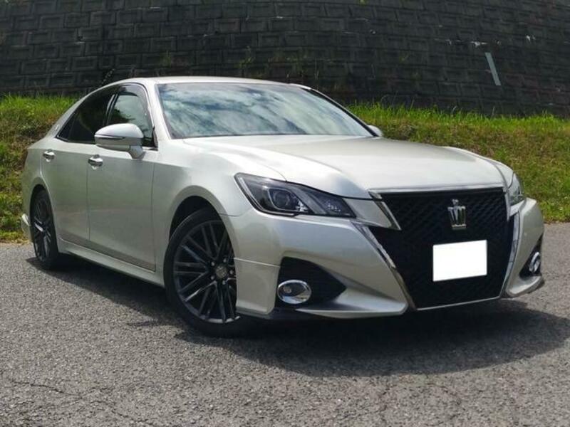 TOYOTA CROWN