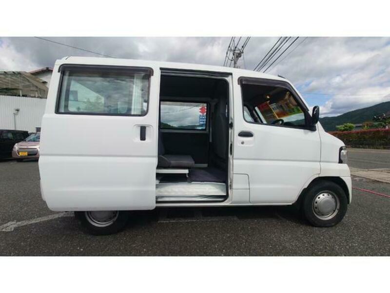 MINICAB VAN