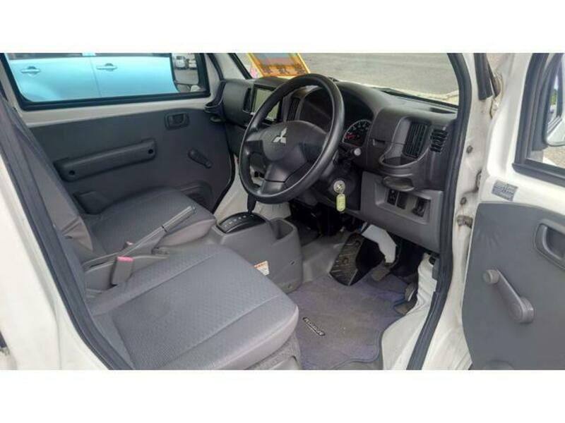 MINICAB VAN