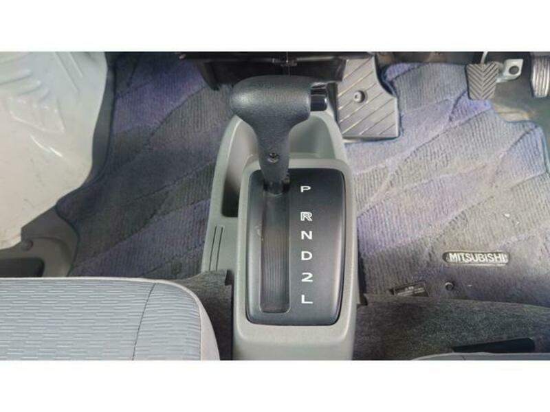 MINICAB VAN