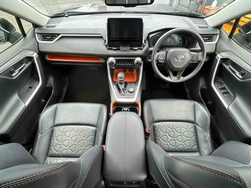 RAV4