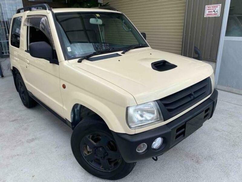 PAJERO MINI