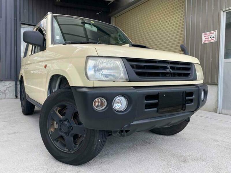 MITSUBISHI PAJERO MINI