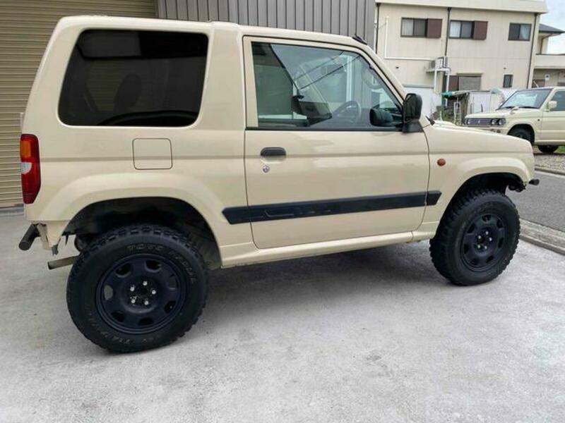 PAJERO MINI