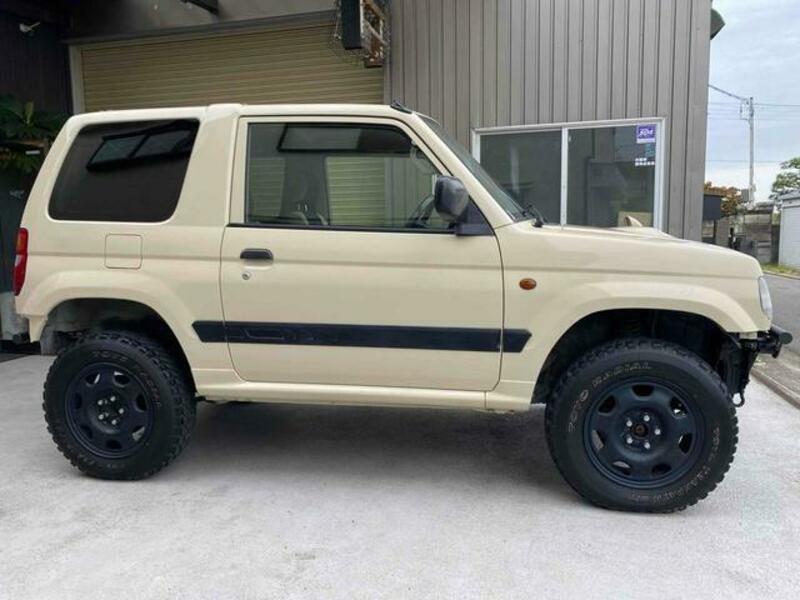 PAJERO MINI