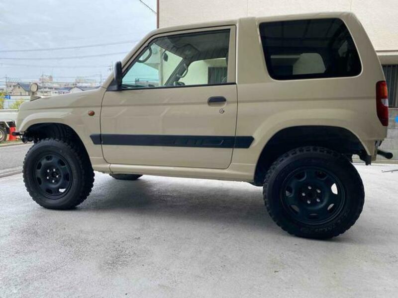 PAJERO MINI