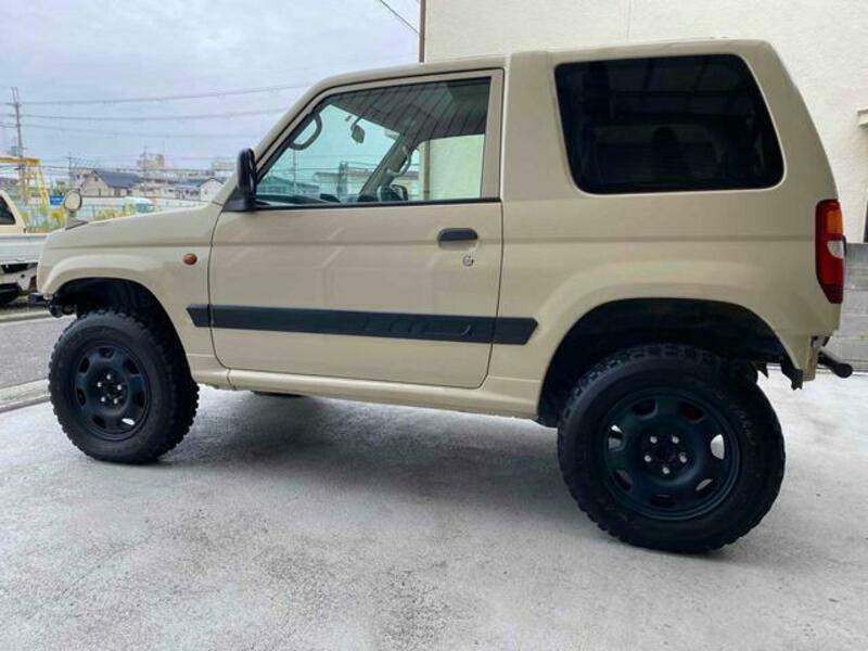 PAJERO MINI