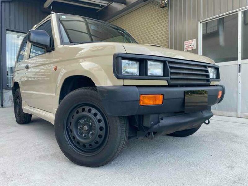 MITSUBISHI PAJERO MINI