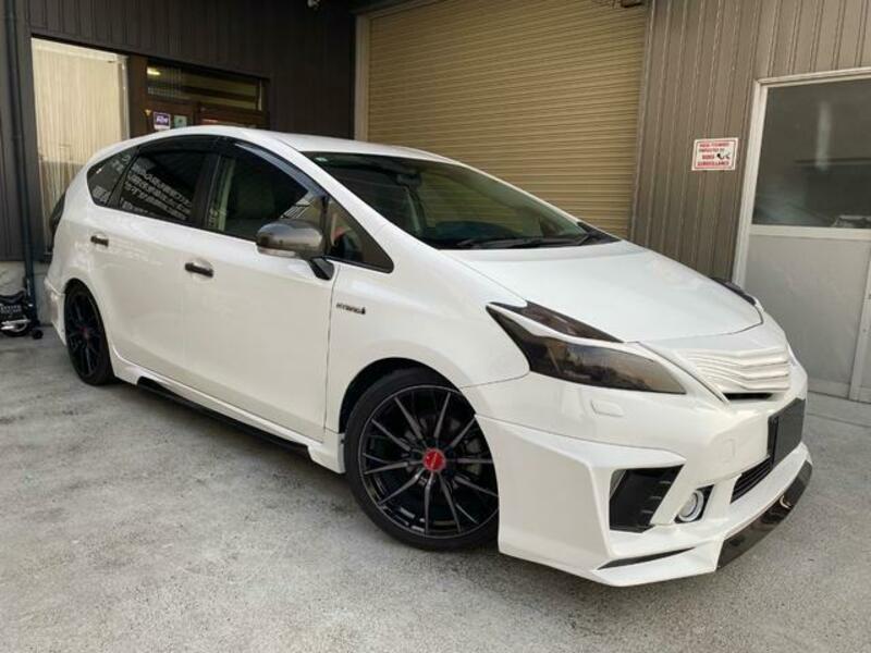 PRIUS ALPHA
