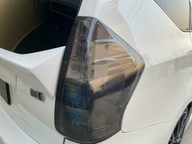 PRIUS ALPHA