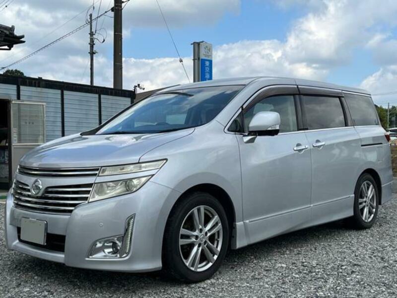NISSAN ELGRAND