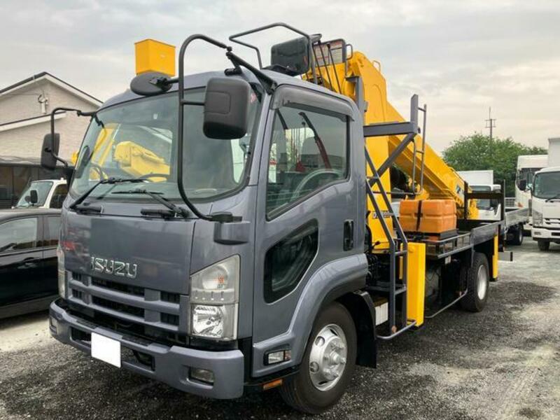 ISUZU FORWARD