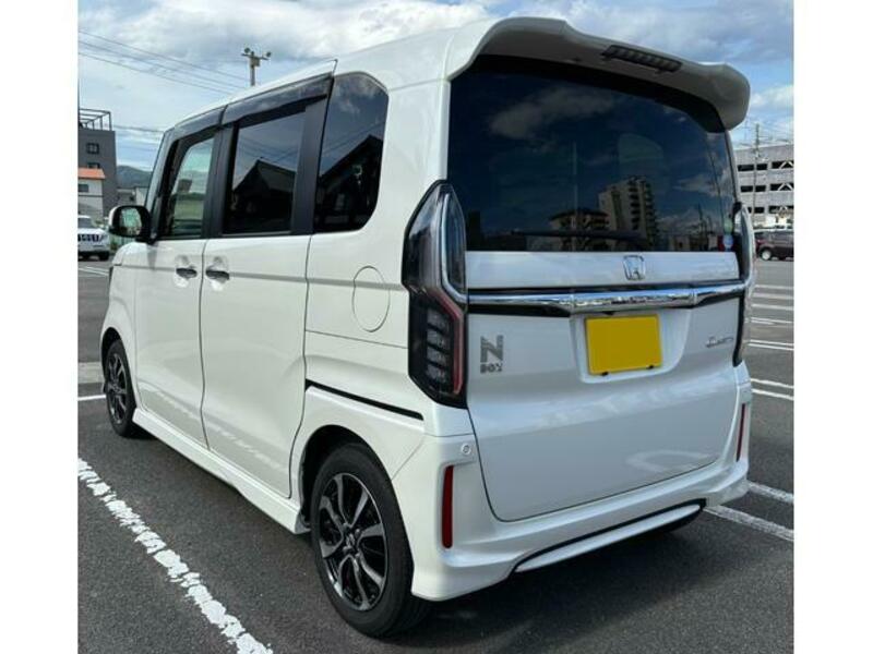 N BOX CUSTOM
