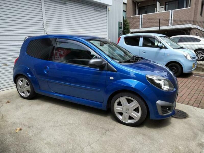 TWINGO