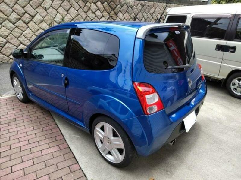 TWINGO