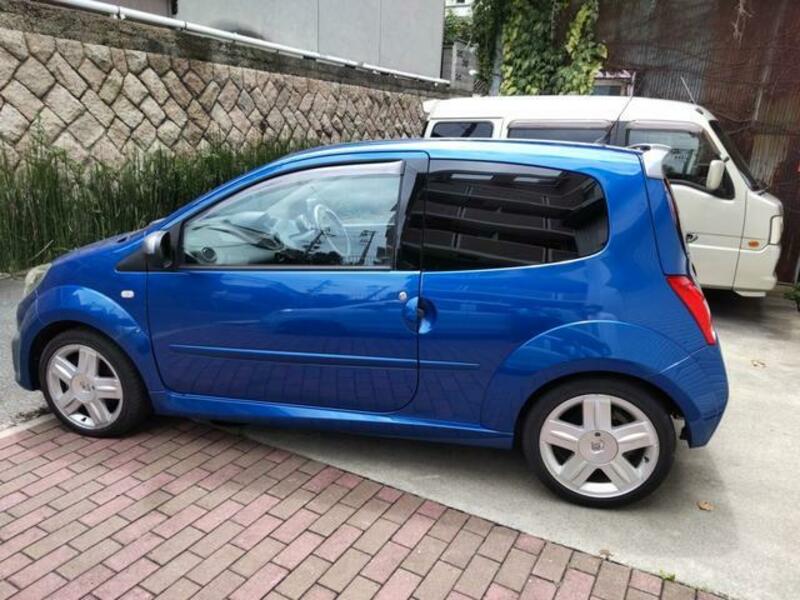 TWINGO
