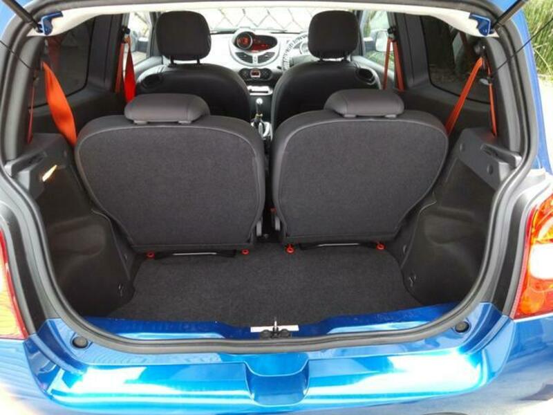 TWINGO