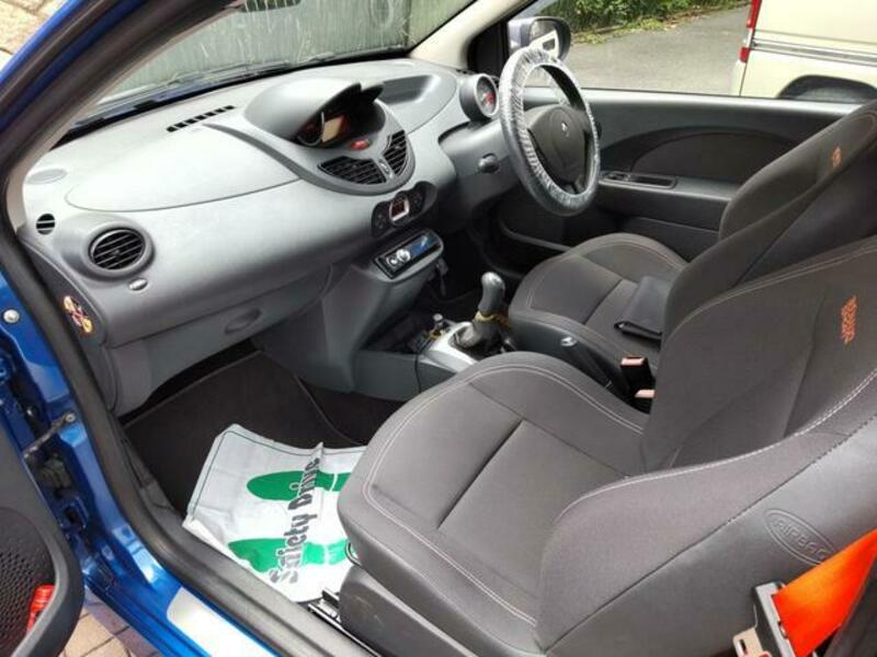 TWINGO