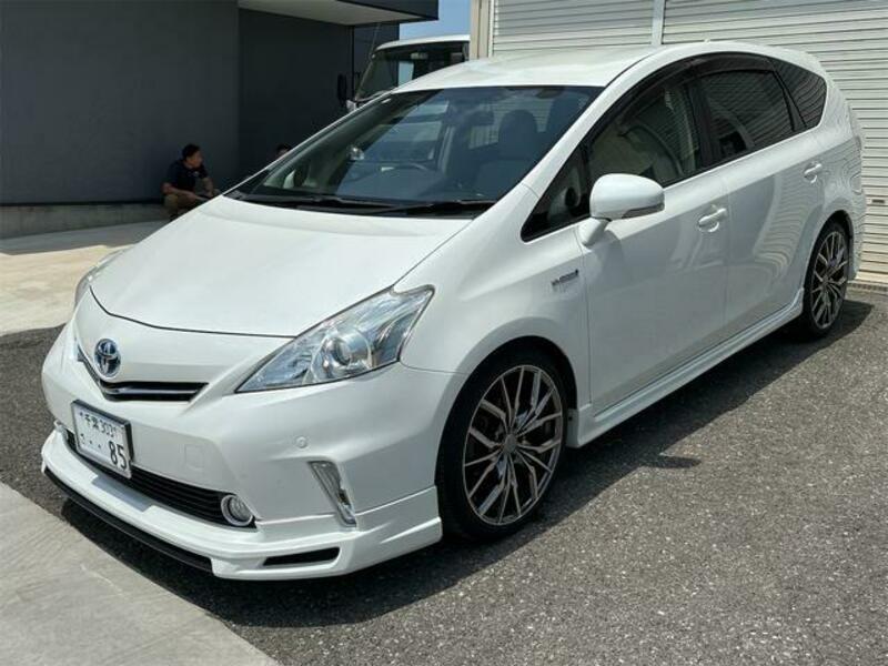 PRIUS ALPHA