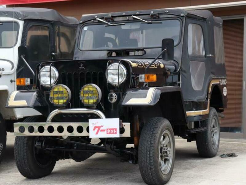 MITSUBISHI JEEP