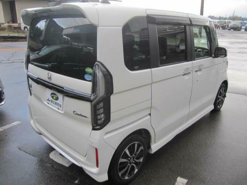 N BOX CUSTOM