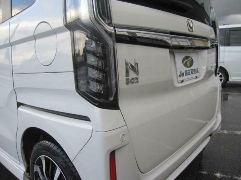 N BOX CUSTOM