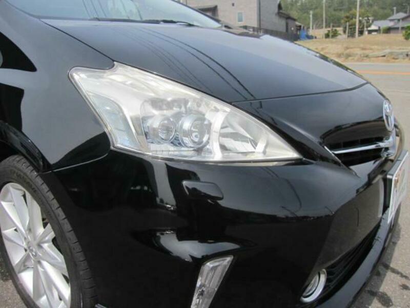 PRIUS ALPHA