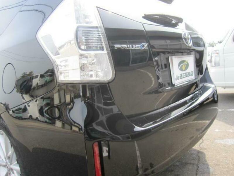 PRIUS ALPHA