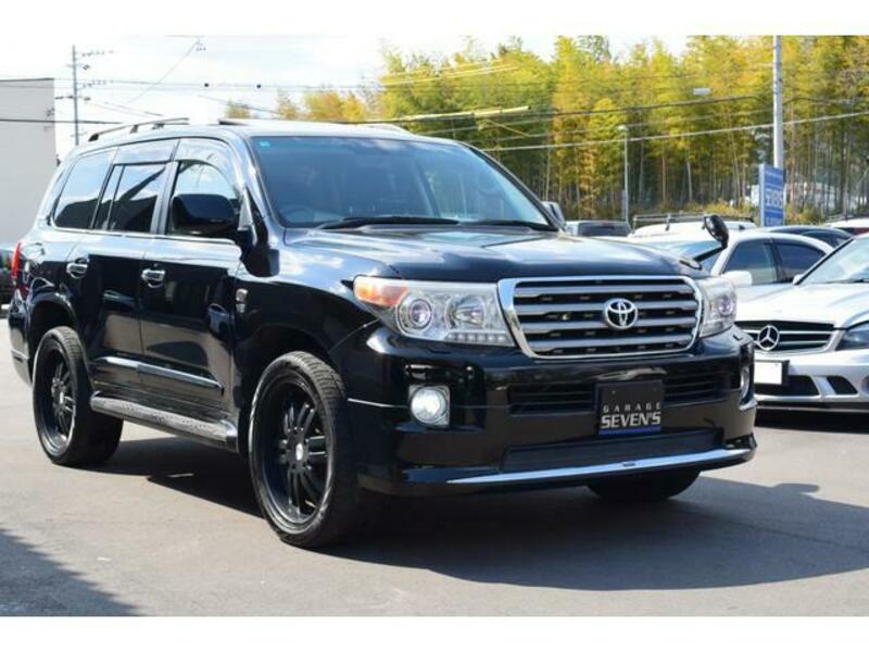 LAND CRUISER