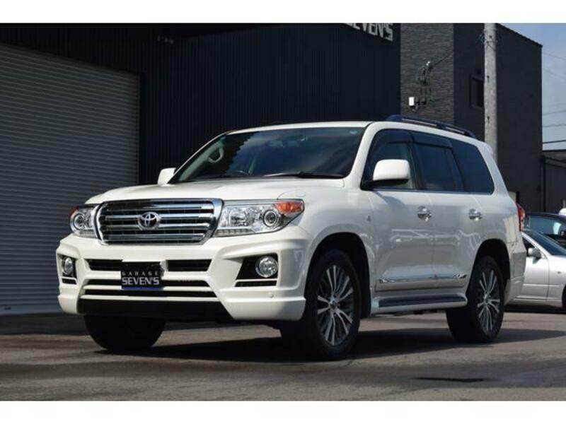 LAND CRUISER