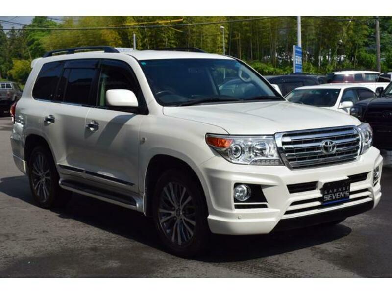 LAND CRUISER