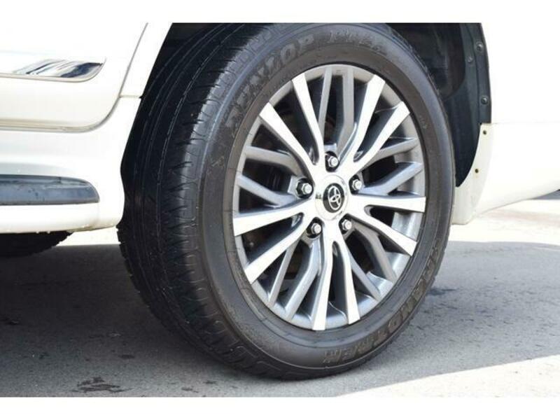 LAND CRUISER