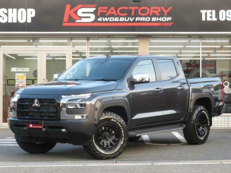 MITSUBISHI TRITON