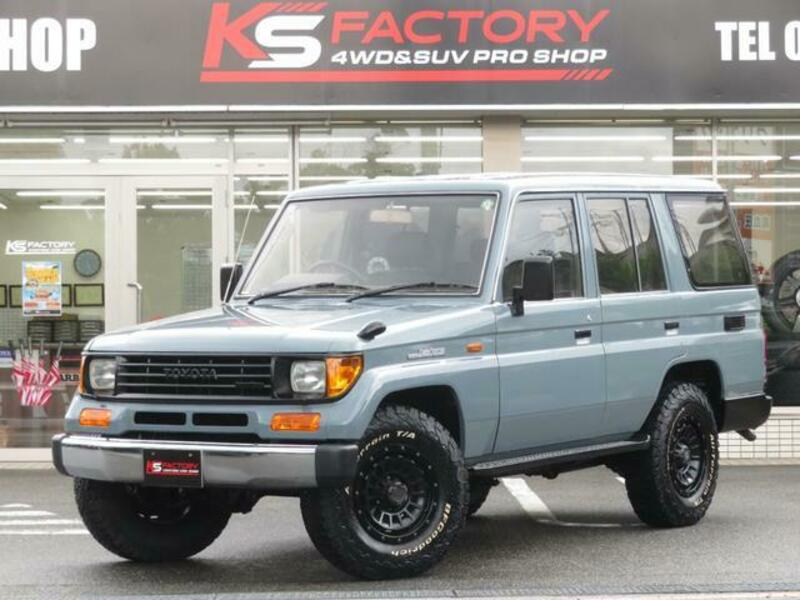 TOYOTA LAND CRUISER PRADO